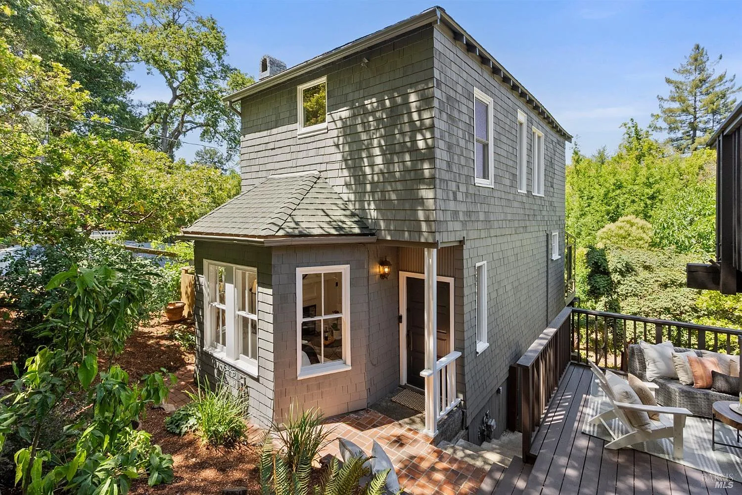 28 Forest Avenue photo 1