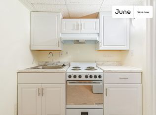 216 Ascot Pl NE #B, Washington, DC 20002