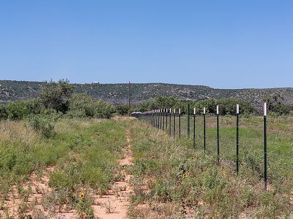 4th image of 439 County Road 321