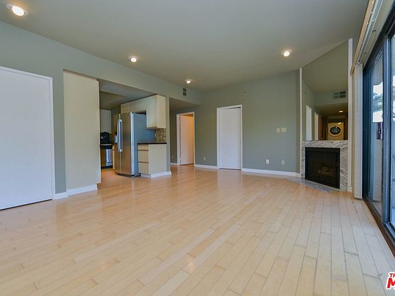5th image of 1818 Glendon Ave APT 101