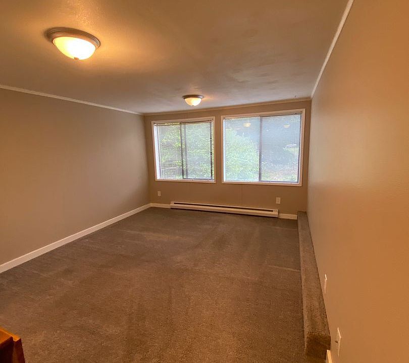 2nd image of 940 N 163rd St APT 203B