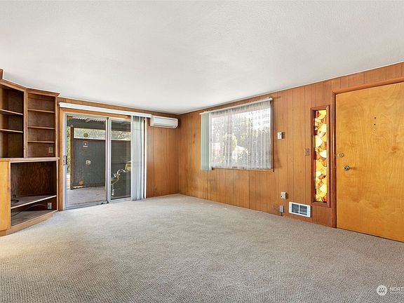 5th image of 6609 Lake Grove Street SW