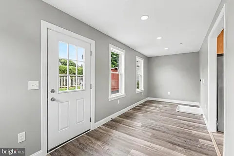 20 N Walnut St #1 — Photo 6