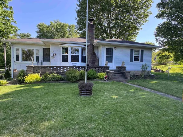 23 S West St, Lake Cicott, IN 46942