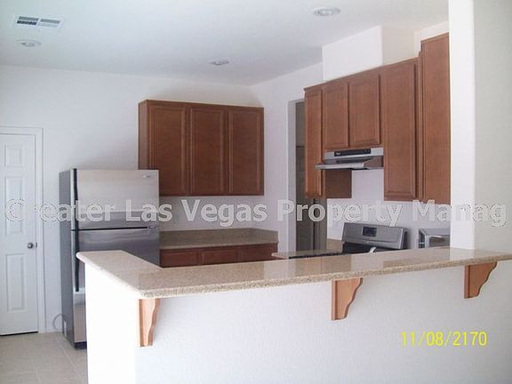 4th image of 4931 W Rush Ave