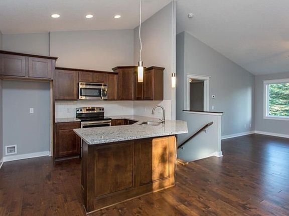 2nd image of 3720 Marigold Dr