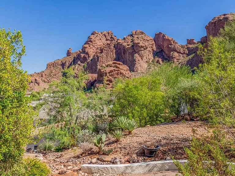 5655 N Camelback Canyon Dr — Photo 85