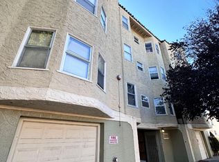 2210 10th Ave, Oakland, CA 94606