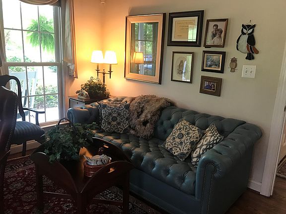 5th image of 95 Pinehurst Dr