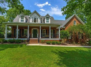 105 Racket Rd, Chapin, SC 29036