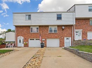 2042 Luehm Ave, North Versailles, PA