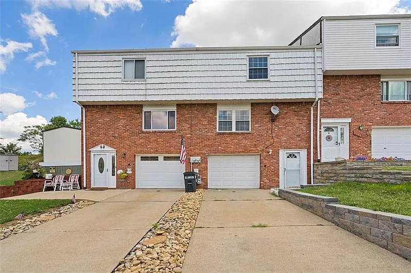 2042 Luehm Ave photo 1