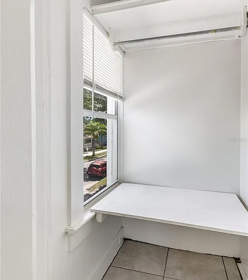 418 E Amelia Ave #C — Photo 15