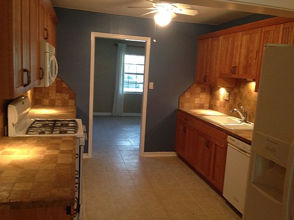 Tile counters and backsplashes