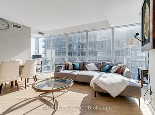 20 Bruyeres Mews #1213, Toronto, ON M5V 0G8