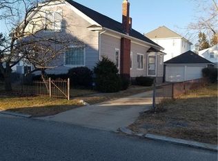 115 Pleasant St, Cranston, RI 02910