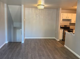 9017 N Park Plaza Ct, Milwaukee, WI 53223