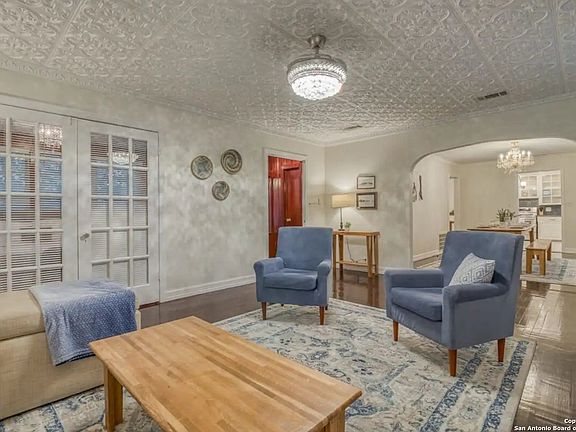 5th image of 2417 JUPE DR