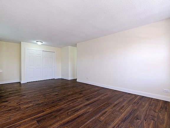 5th image of 2550 Olinville Ave APT 6K