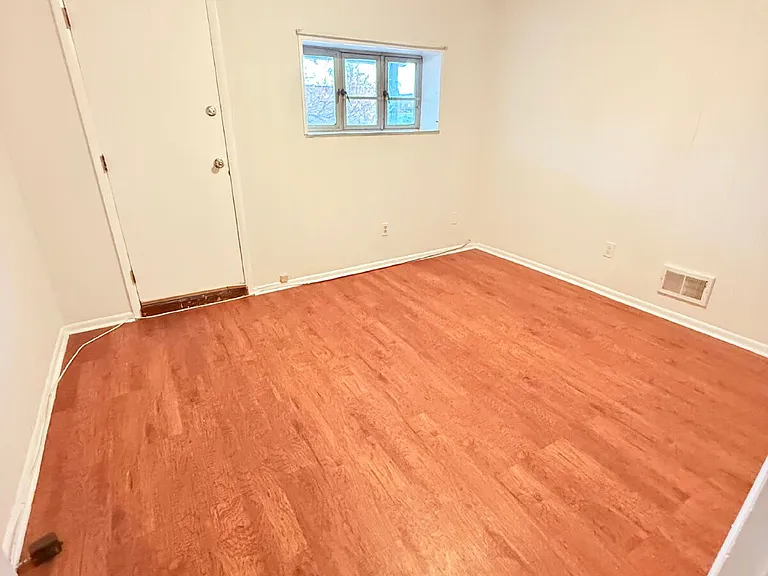7 W 24th St #1 — Photo 9