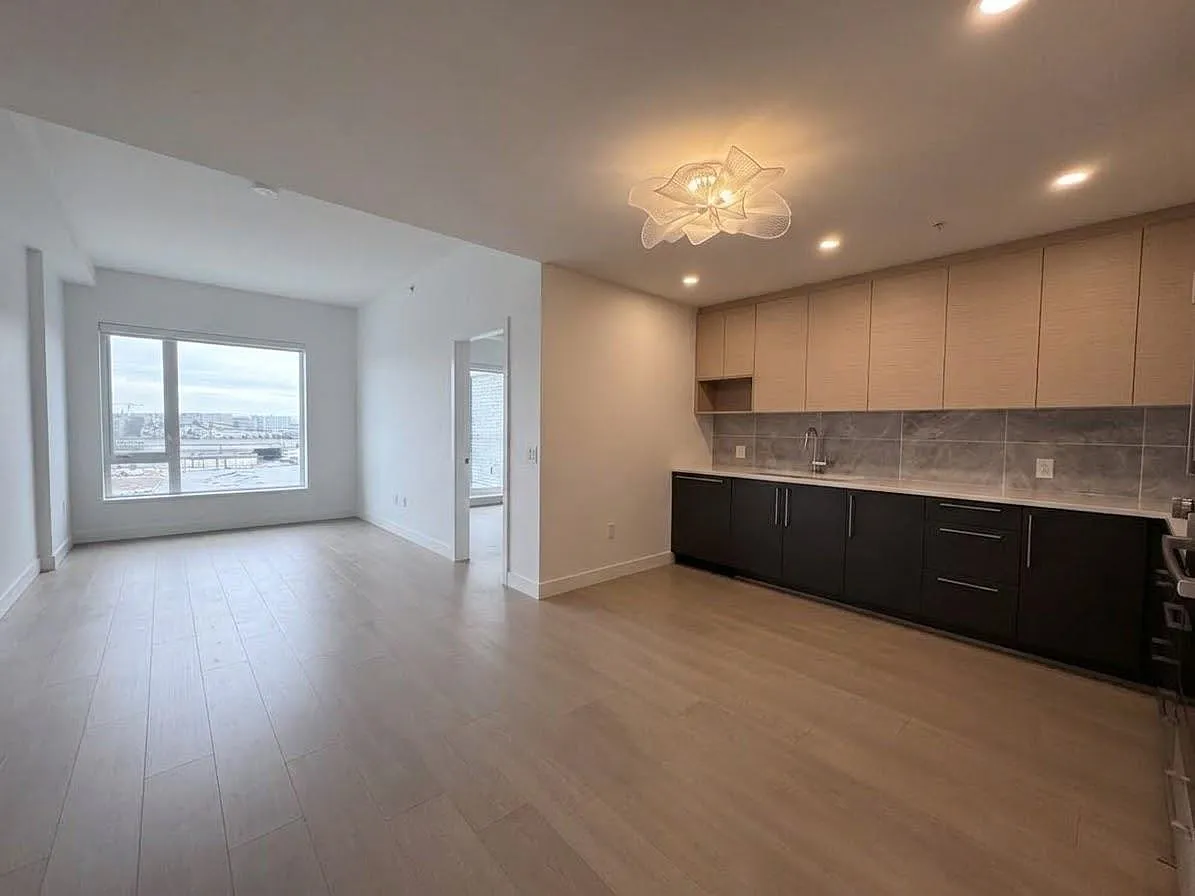 2 bed, 930 sqft, $3,200 — Photo 3