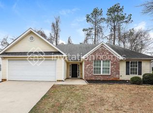 856 Betsy Ross Trl, Hampton, GA 30228