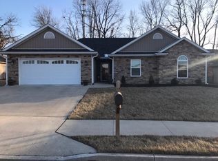4104 Eagle View Ct, Columbia, MO 65203