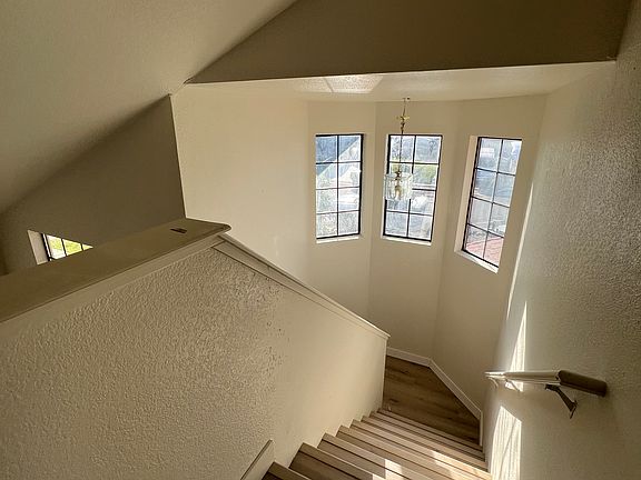 3rd image of 8454 Fontenay Way