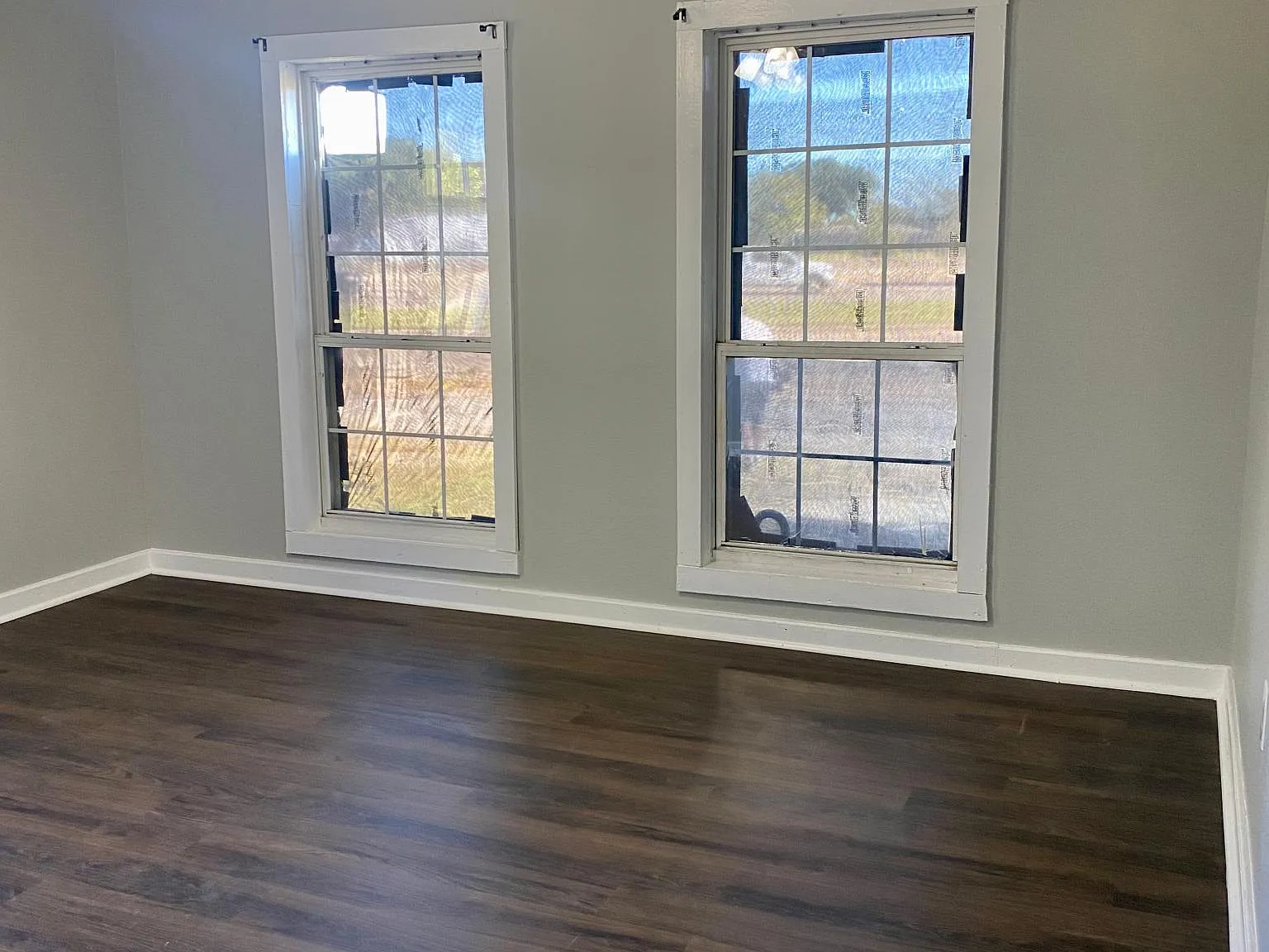 2211 Bagby Ave — Photo 3
