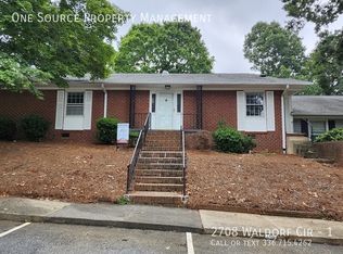 2708 Waldorf Cir #1, Winston Salem, NC 27106