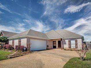 365 Briar View Dr, Brandon, MS 39042