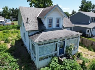 2060 Greenpoint Ave, Schenectady, NY 12303