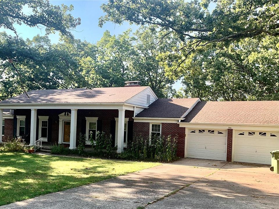 1st image of 901 Sunset Ln