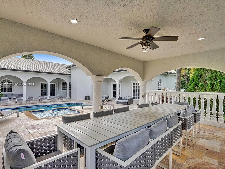 13751 Pine Meadow Ct — Photo 87