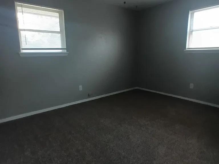 3221 Greenbrier Ter — Photo 11