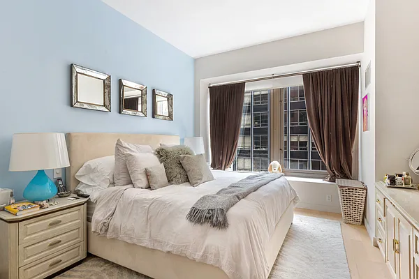 Sold by Corcoran | media 3