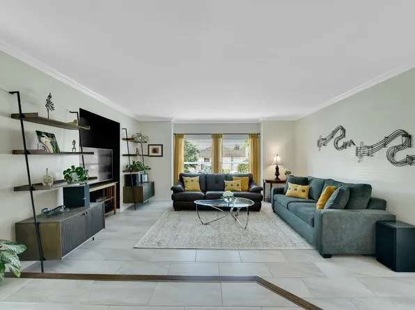 4870 209a St, Langley, BC V3A 8A1