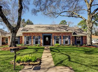 2527 Hollow Hook Rd, Houston, TX 77080