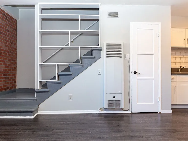 Townhome style apartments in up-and-coming Virgil Village with parking! — Photo 16