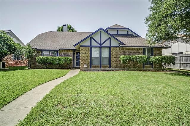 1st image of 2204 Greenvalley Dr