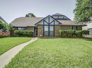 2204 Greenvalley Dr, Carrollton, TX 75007