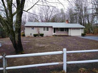 2 Woodland Dr, Litchfield, NH 03052