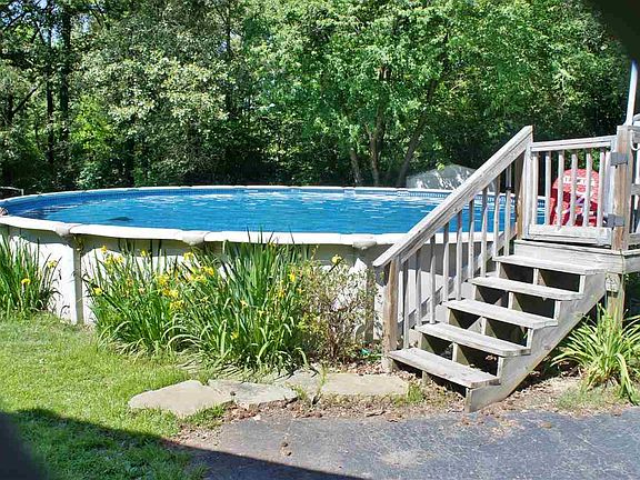 5th image of 321 Les Lee Dr