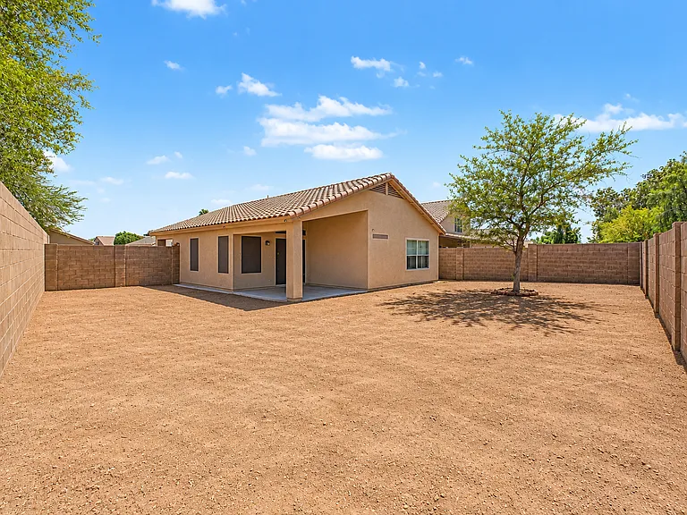 6906 W Phelps Rd — Photo 26
