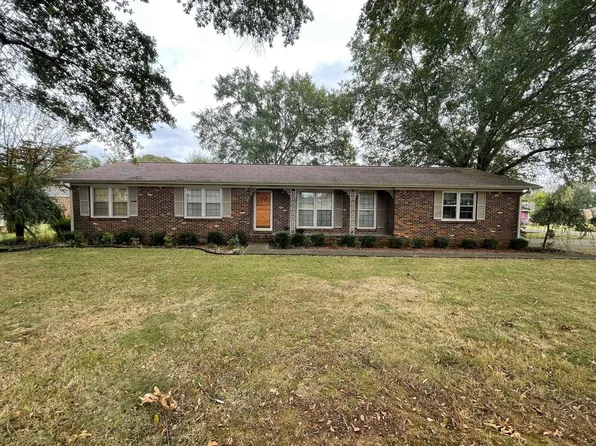 130 Bradley Dr, Russellville, AL 35654