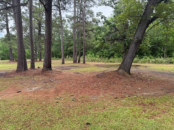 5th image of 1389 Isabella Rd.
