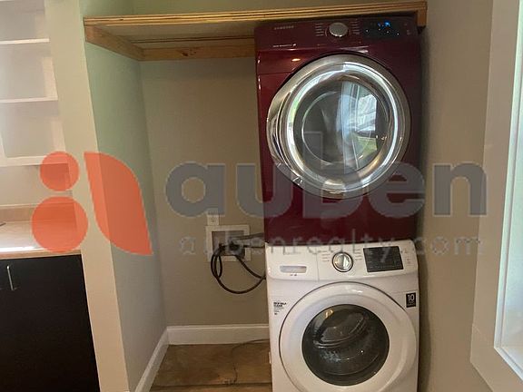 5th image of 316 Stringer St
