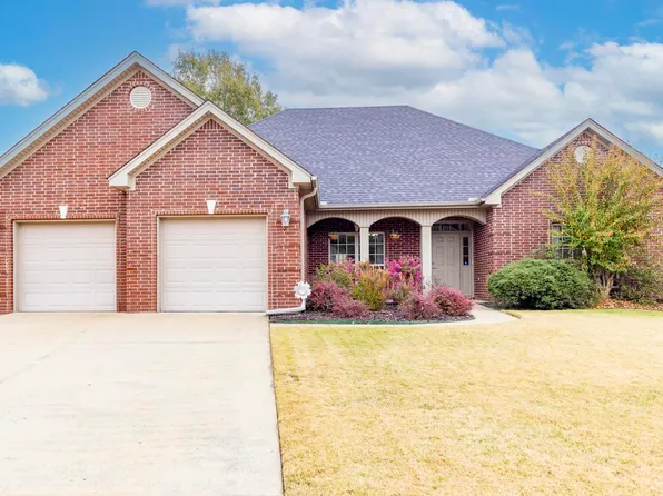 607 Crestwood Cv, Bryant, AR 72022