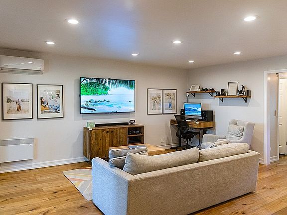 2nd image of 820 Camino Real Unit 105