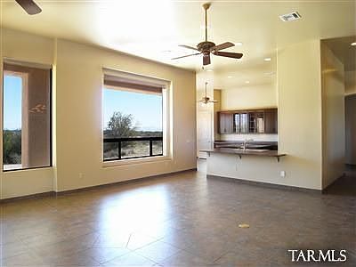 Kitchen opens to great room with eat-in countertop